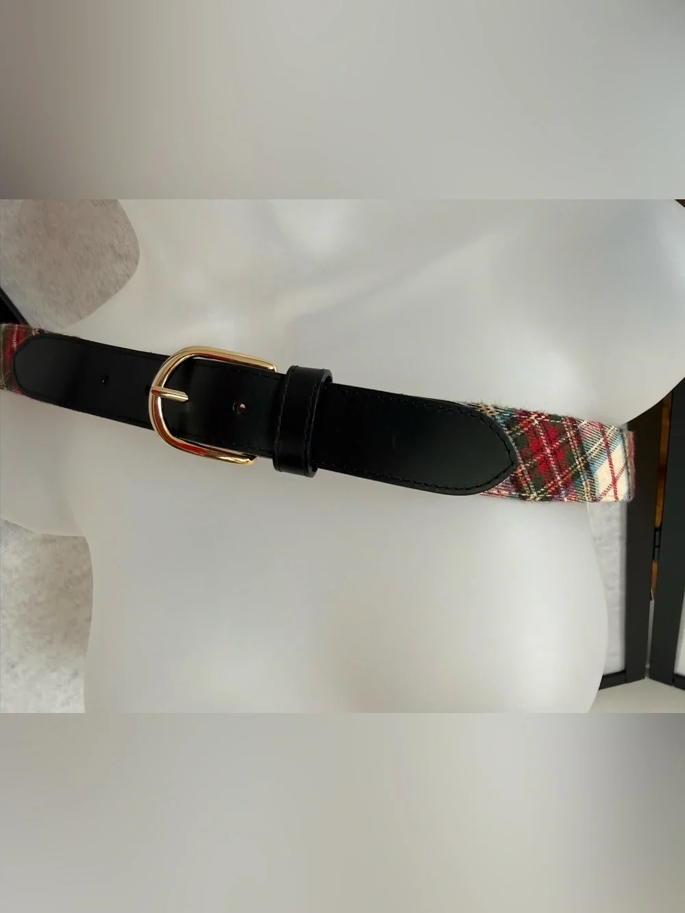 L.L.Bean Stewart Tartan Plaid with Black Leather Club Belt Medium USA Made